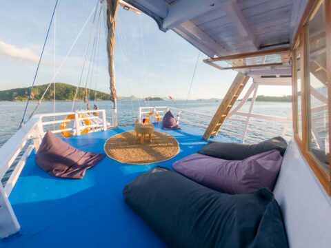Lamborajo 1 Superior Phinisi Boat (Shared and Private Charter)