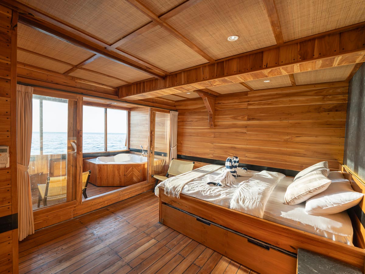 Master Ocean (Balcony)